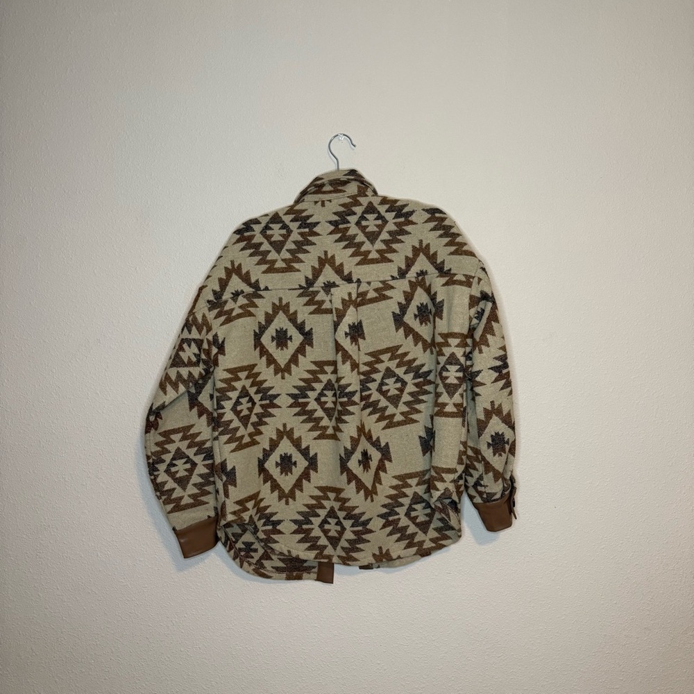 Aztec Patterned Jacket With Brown Accents - Overs… - image 7